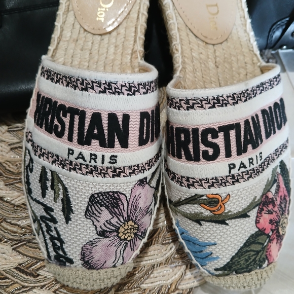 Dior Beige Floral Espadrilles - Picture 1 of 2